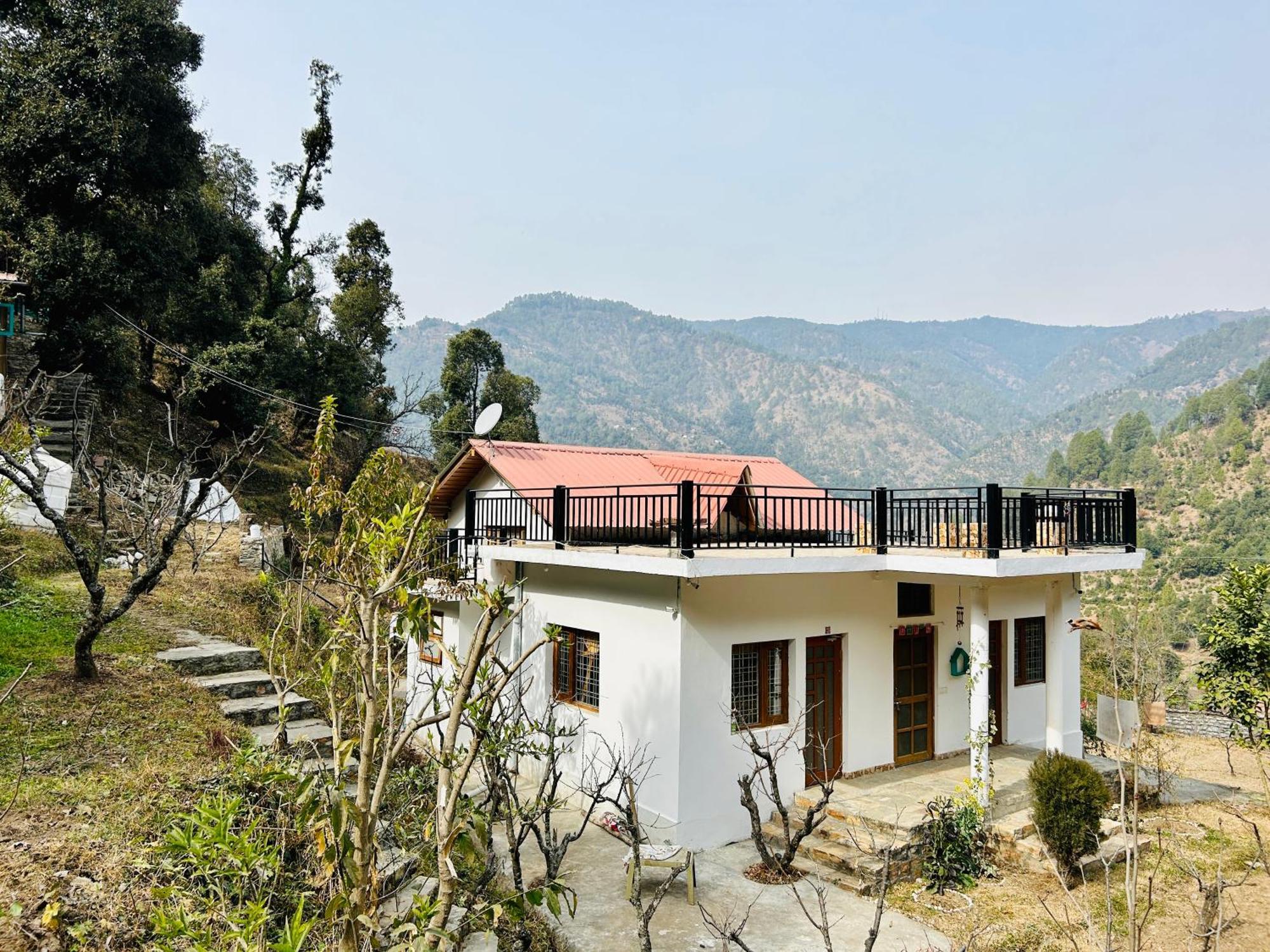 Love'S Farm, Cottage In Ramgarh Екстериор снимка